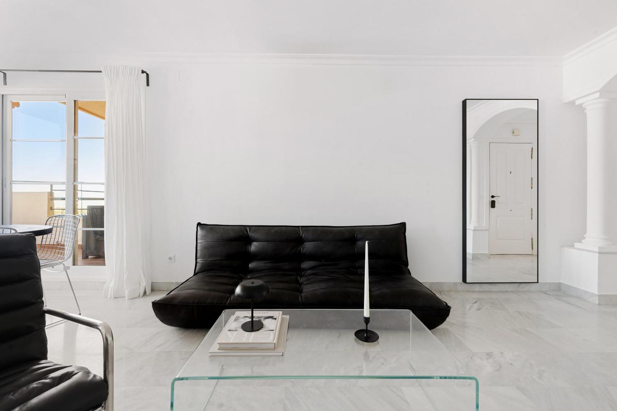 Apartamento Unmatched Location, Breathtaking Views, Garage Marbella